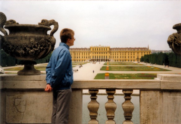 Schloss Schönbrunn vom Neptunbrunnen aus (22.05.1988)