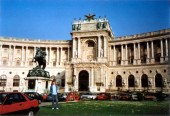 Neue Hofburg mit Denkmal für Prinz Eugen (24.05.1988)