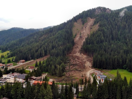 Spuren des Erdrutsches in Corvara Ende April 2014 (27.07.2014)
